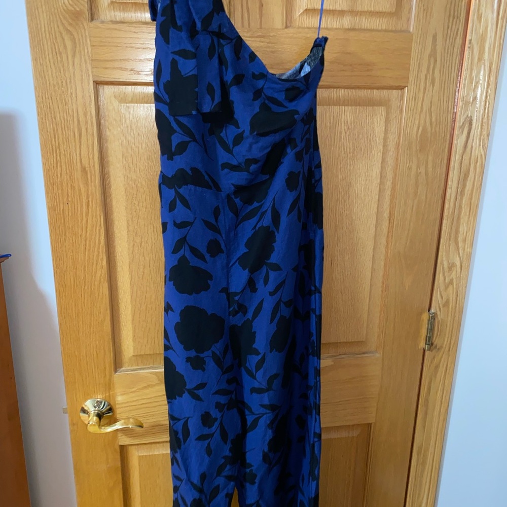 Elegant Blue and Black Floral Jumpsuit